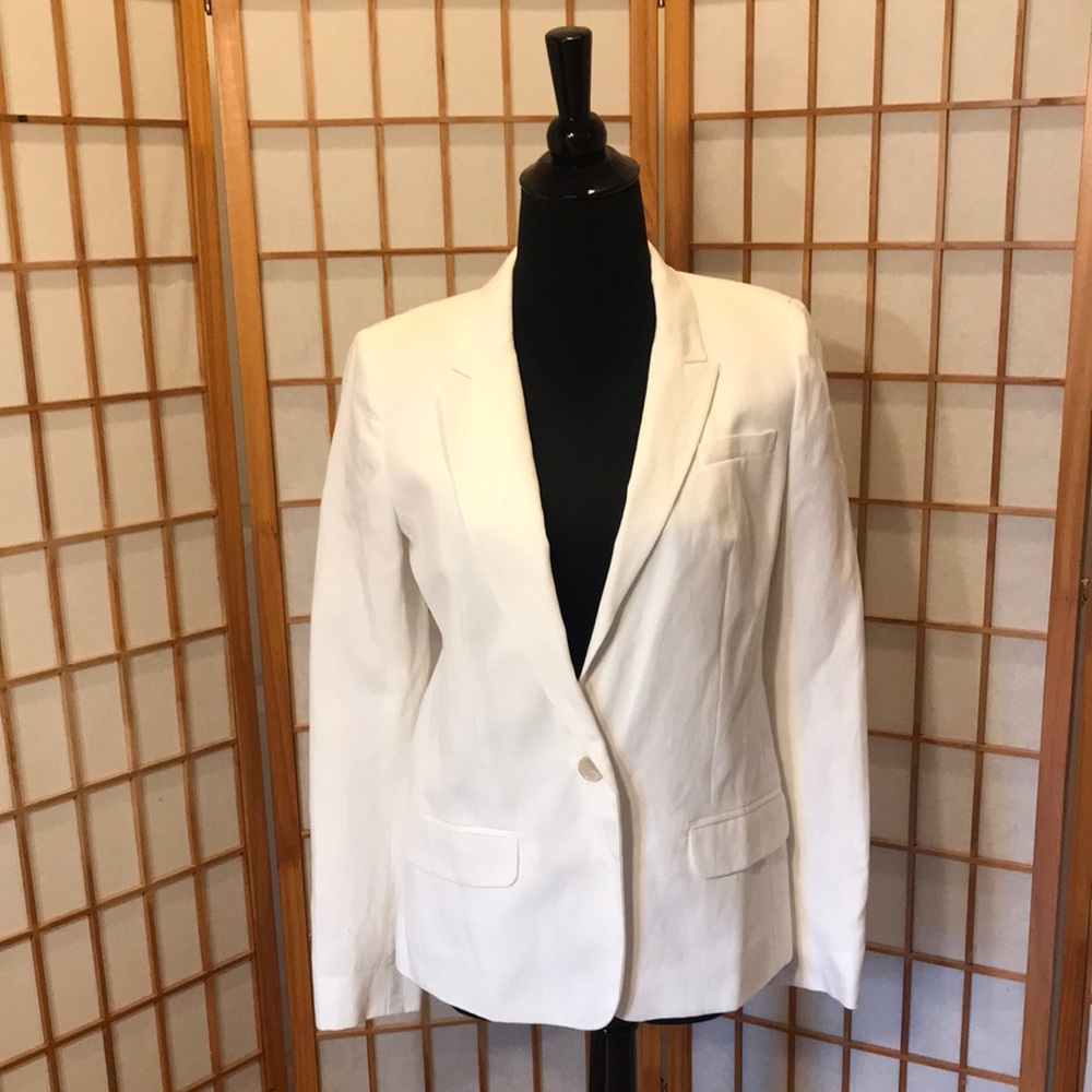 Elegant White Women's Blazer